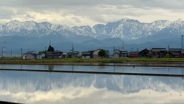 「まるで桃源郷」富山市観光協会が美しい立山連峰の景色を動画で公開