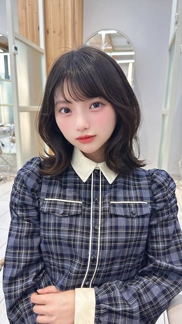 人気アイドルが美容室で雰囲気ガラリ!? 大人なツヤフワモードにファン大絶賛！