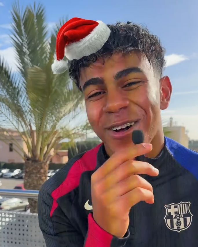 バルセロナの星、17歳ラミン・ヤマルがクリスマスクイズに挑戦！？