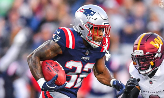 NFL プレシーズン金曜試合の最終結果発表！新星QBや各チームの動向に注目集まる