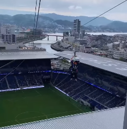 清塚信也、J1昇格祈願で「空を飛ぶピアニスト」に　ファンから絶賛の嵐