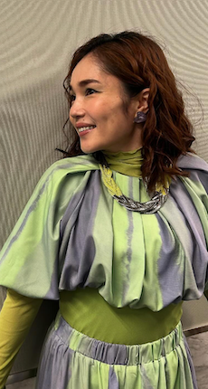 「瞬き禁止でみてね〜！！」と人気芸人が投稿！