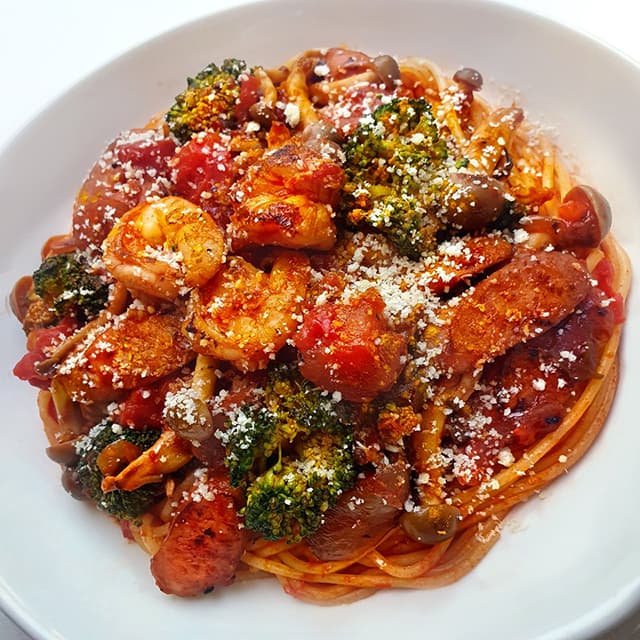 怪談師・由乃夢朗、こだわりの”具沢山”ナポリタンスパゲティを公開！