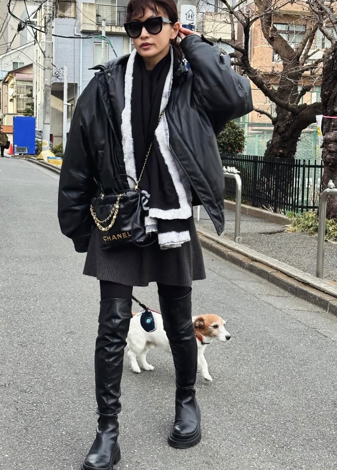 長谷川京子、お洒落すぎるブラックコーデにファンうっとり♡「めっちゃカッコイイです」