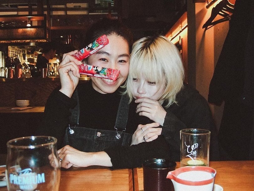 「億年ぶりに人と会ってお酒を飲んだ」あのちゃんの泥酔姿が話題に❣