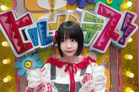 今年大活躍のあの女性タレントの舞台裏オフショットに注目が集まる