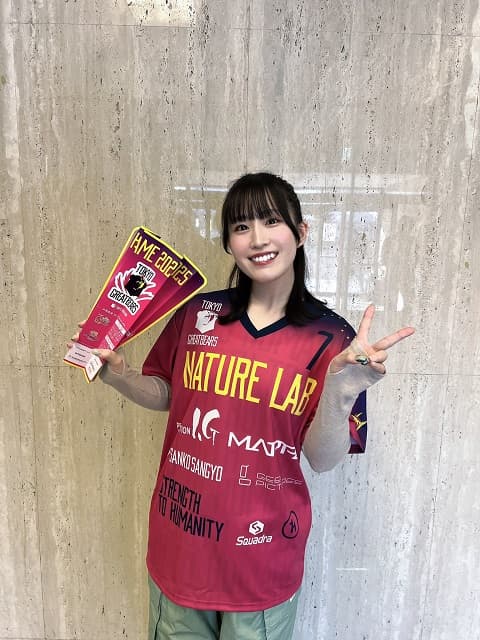 人気女性声優が有明コロシアムでのバレーボールゲームに出演！始球式などを務める