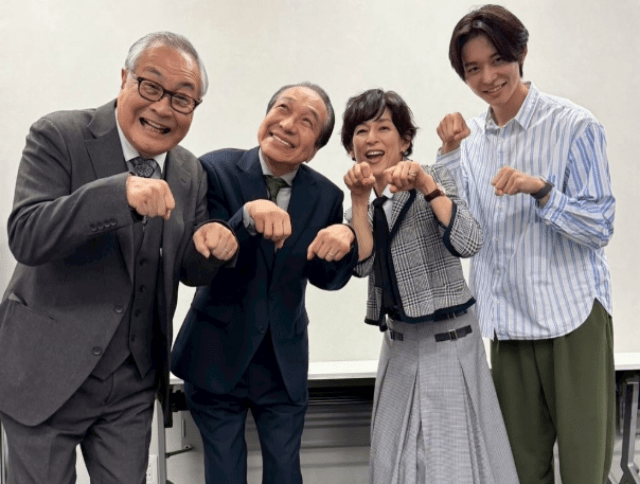 「4人の共通項はなんでしょう？」鈴木保奈美が激ムズクイズを出題！？ヒントはポーズにアリ？