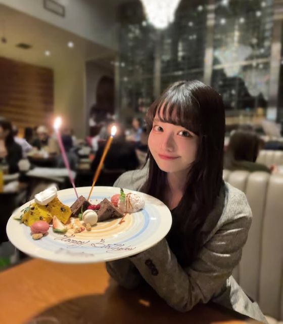 激カワレースクイーン青山水咲、誕生日祝われ『にやり』スマイルが可愛すぎると話題に！