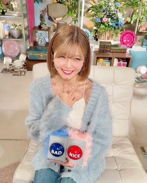 AAA・宇野実彩子 あざとすぎる上目遣いショットを披露