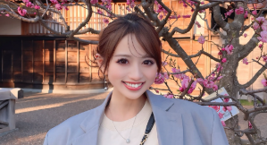 「春、きたーーっ！」なみめろ、桜満開の北海道で魅せた春爛漫ショットに絶賛の嵐！