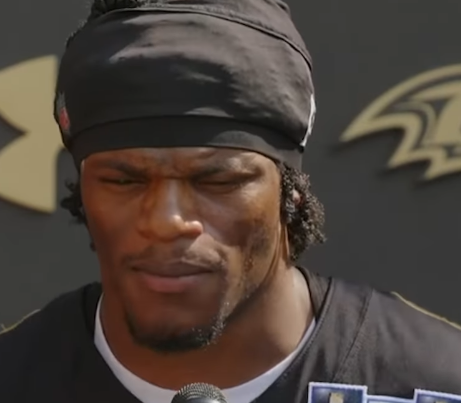 “まだ始まりにすぎない”—NFLスターの覚醒にファン騒然！真の頂点へ突き進む姿が話題に