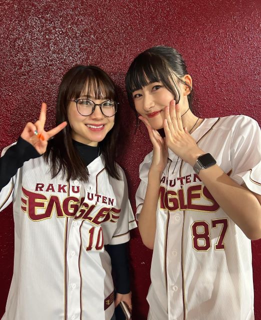 モー娘。'24石田亜佑美「イーグルス始球式」務めたモデルとの2Sが話題！