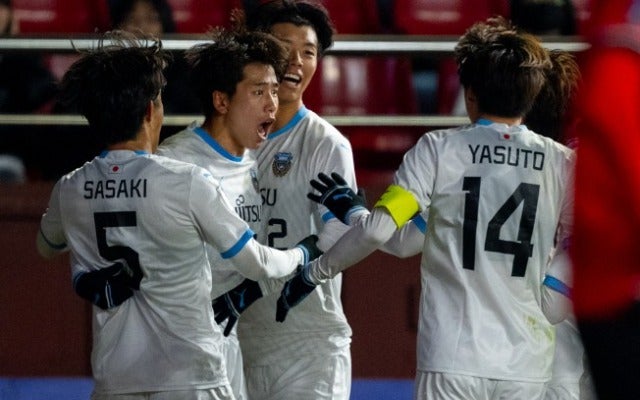 川崎フロンターレのカブレラが昨日の試合を何度も見返す！