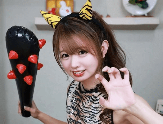 「あなたになら退治されても良い」美女レポーター・安西まりな、”鬼コスで刃＋棍棒持ち・真剣ショット”にファン悶絶！