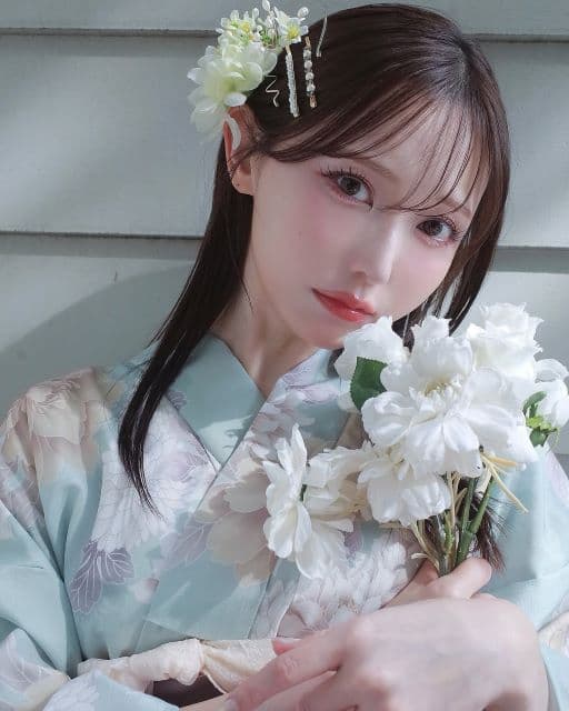 「年々浴衣美人度がましまし」モデル・菅野結以、ひと足お先に浴衣ショットを公開！自身の運の良さの秘訣を明かす…？！