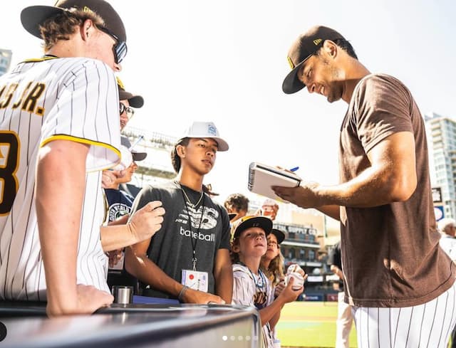 ダルビッシュ有　パドレスのファンへ「一年間私たち全員をサポートありがとうございました！」