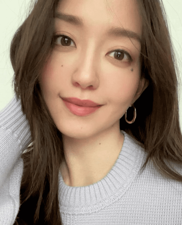 「ドアップショットが美しすぎる」松島花がTiffanyのアイテムを紹介！