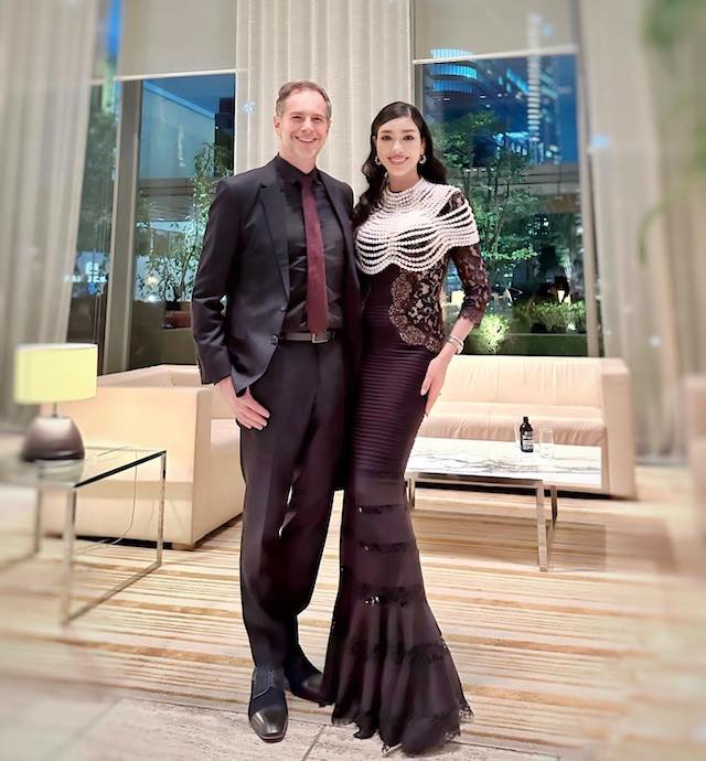 何というスタイルの良さ…！！👀アンミカのマーメイドドレス姿が美しすぎる✨