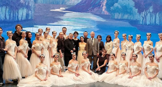 神田うの、ウクライナ国立バレエ団の新春公演『ジゼル』を鑑賞！感動の舞台に心打たれる！