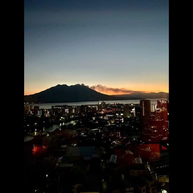 木村拓哉、鹿児島・桜島の朝焼けに魅せられて思わずシャッターを切る！