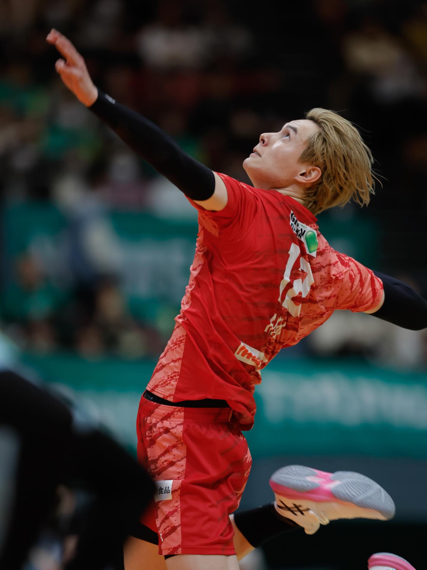 髙橋藍 2026年初戦に会場盛り上がる