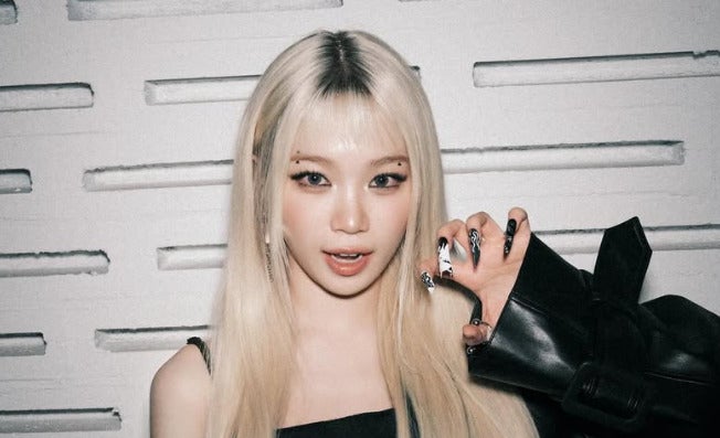 「天使級の可愛さ」LE SSERAFIM・チェウォン、長髪&短髪を公開　ファンから絶賛の声