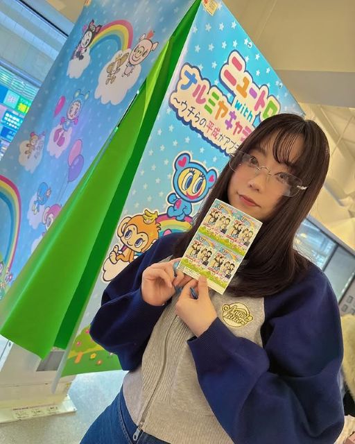 「ナルミヤPOPUP楽しすぎた」青山ひかる、メガネで