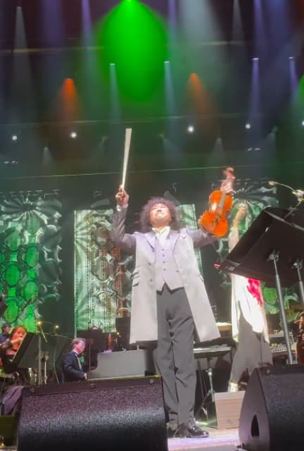 葉加瀬太郎が福岡公演の来場者に感謝を語る！躍動感あふれるパフォーマンス動画も公開