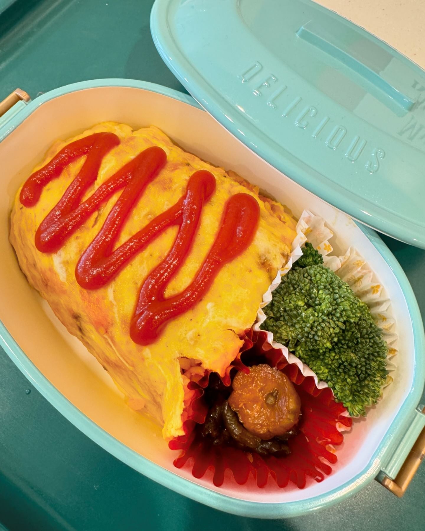 夫・浜田雅功の進退に注目が集まる小川菜摘、”愛妻弁当”を披露!?