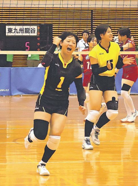 女子バレーボール、八王子実践と東九州龍谷を連続撃破で富士見が４強入り…曽根主将「狙うは日本一」