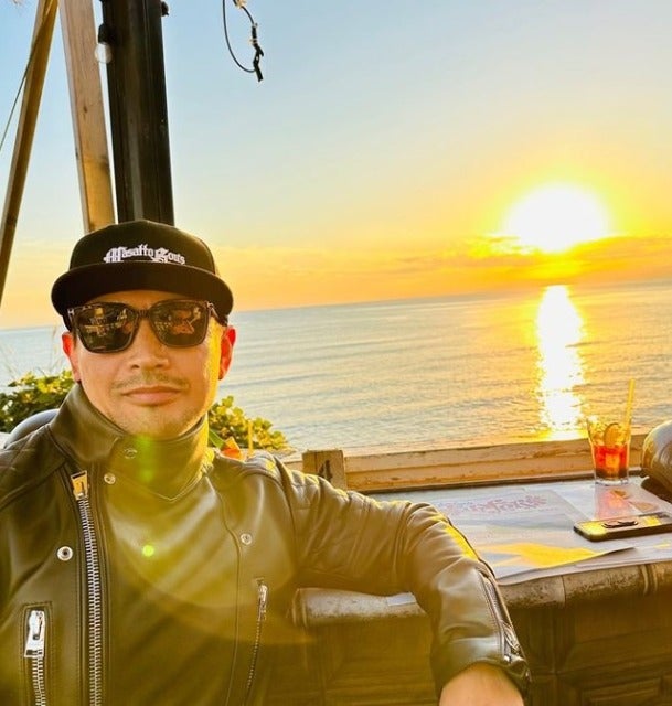 魔裟斗が山ちゃんを癒しにいつものサーファーズへ！