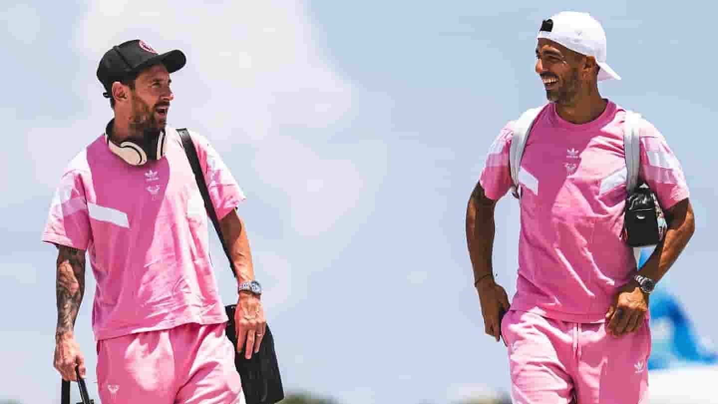 メッシがアトランタ到着を報告！スアレスとの笑顔ショットも投稿