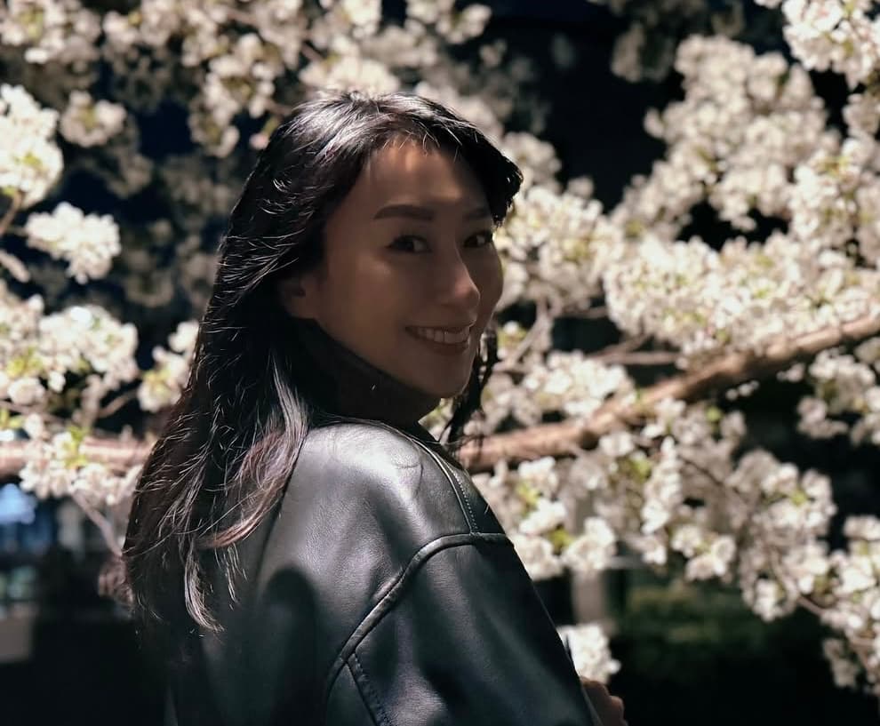 「羞花閉月♡」浅田舞、ファン悶絶の夜桜とのコラボショットにファン注目！