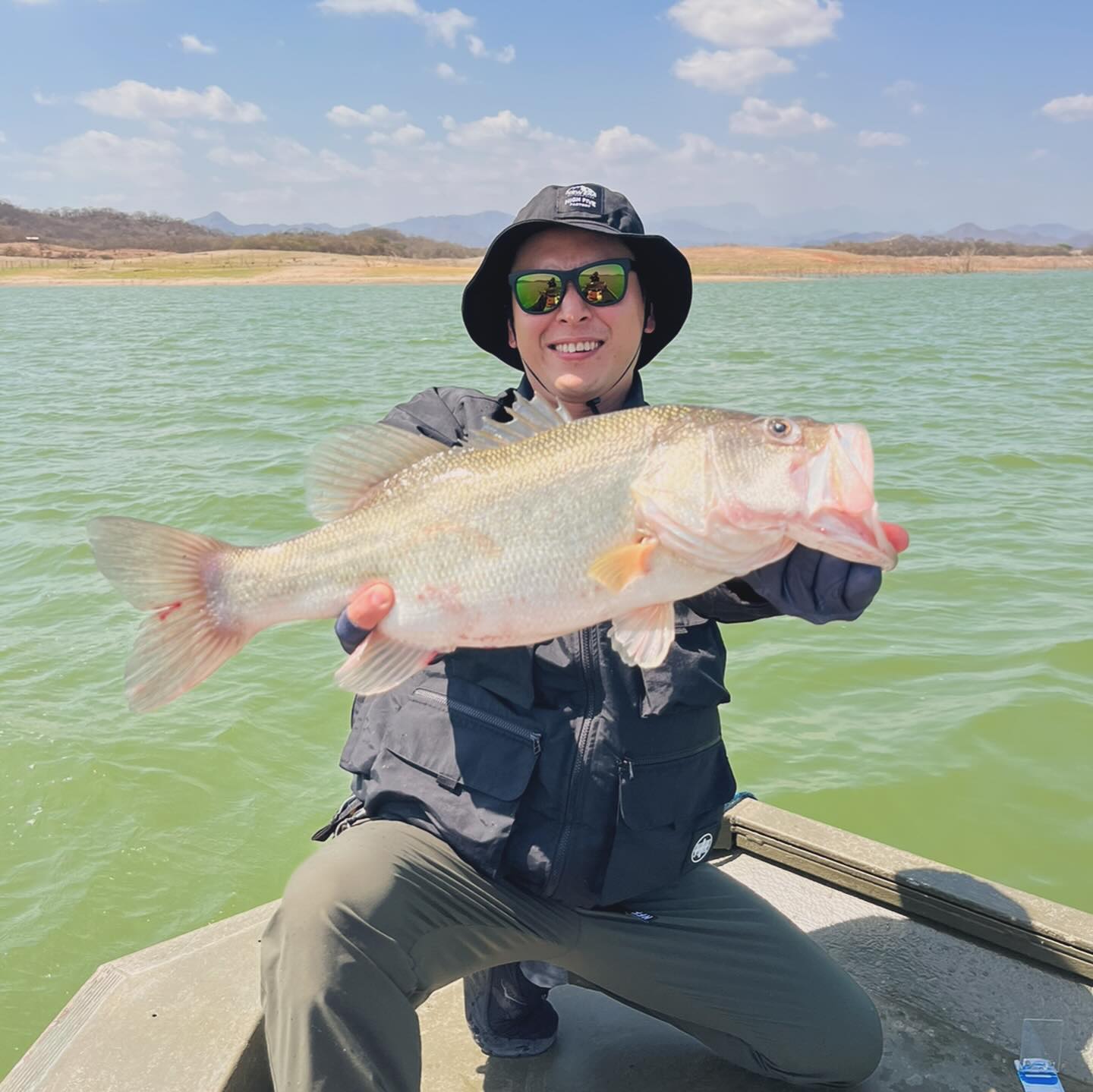 三代目JSB 山下が大きな魚を釣り上げる！