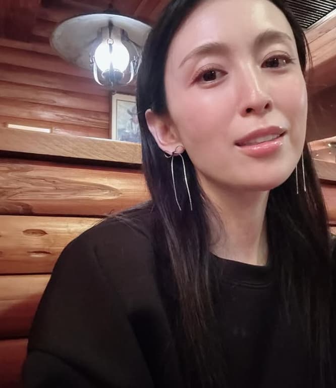 「この破壊力…！」雛形あきこが公開した、娘リクエストの最強ステーキディナーが話題‼