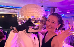 田丸麻紀、年末旅行のひとときを報告「笑い倒して腹筋鍛えられる！」