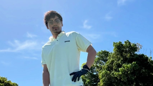 松井大輔、“サッカーもできそうな格好”でゴルフ満喫！「誰か誘って〜」の一言に反響