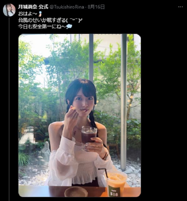 「夏も乗り越えられそう」美人声優と涼しげなスイーツの写真