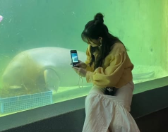 足立梨花、鳥羽水族館を満喫「有名なラッコの飼育員さんに会いたかった！」