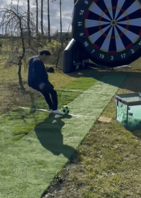 「おしい！」ペナルティ・ワッキー、