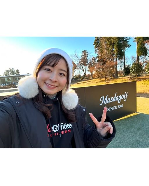 「ひとりひとりに手作りパター！」ゴルフタレント・なみき、