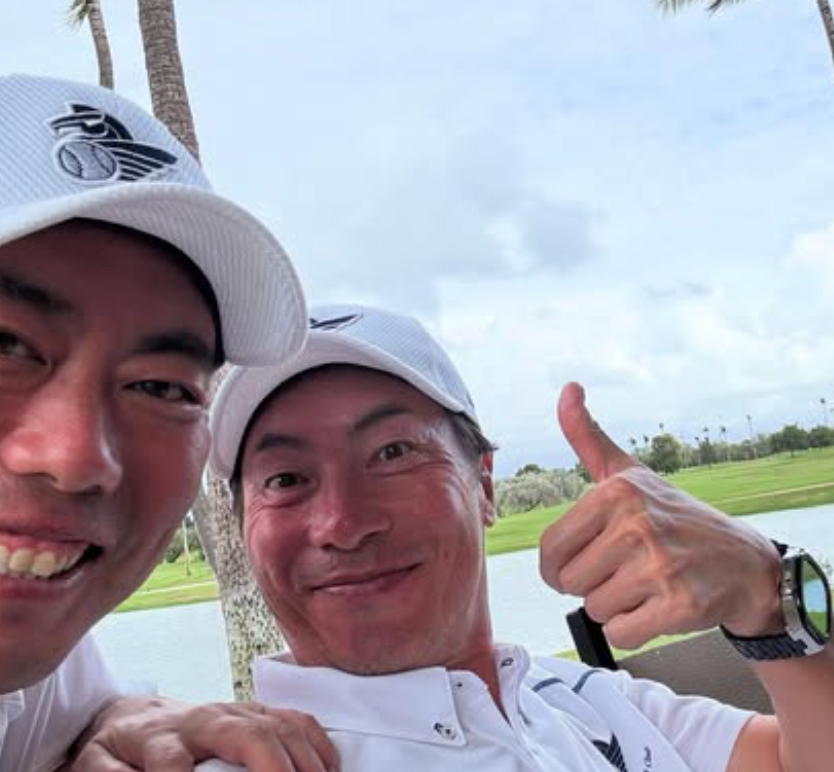 上原浩治、元監督の二人とツーショット「レジェンド!!」