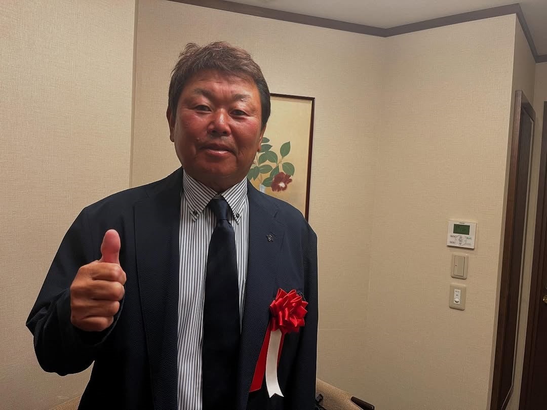 元野球界の愛され大砲は、何を語る⁉お似合いの清楚な姿で講演会に