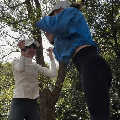 「可愛い大好きなお二人」ダブル美女トレーナーの高橋藍子＆星花、森林での”お戯れ・ムービー”が貴すぎると話題に「お元気でよろしい」