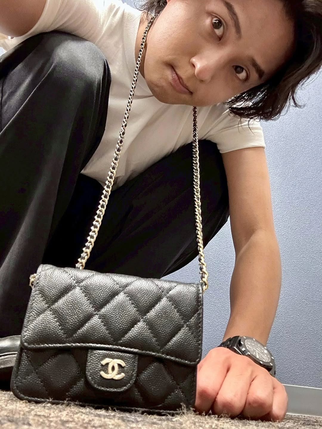 Kis-My-Ft2のあのメンバーがどんどん上手くなる自撮りを公開！？「CHANELがめちゃくちゃ似合う」「やばい最高」