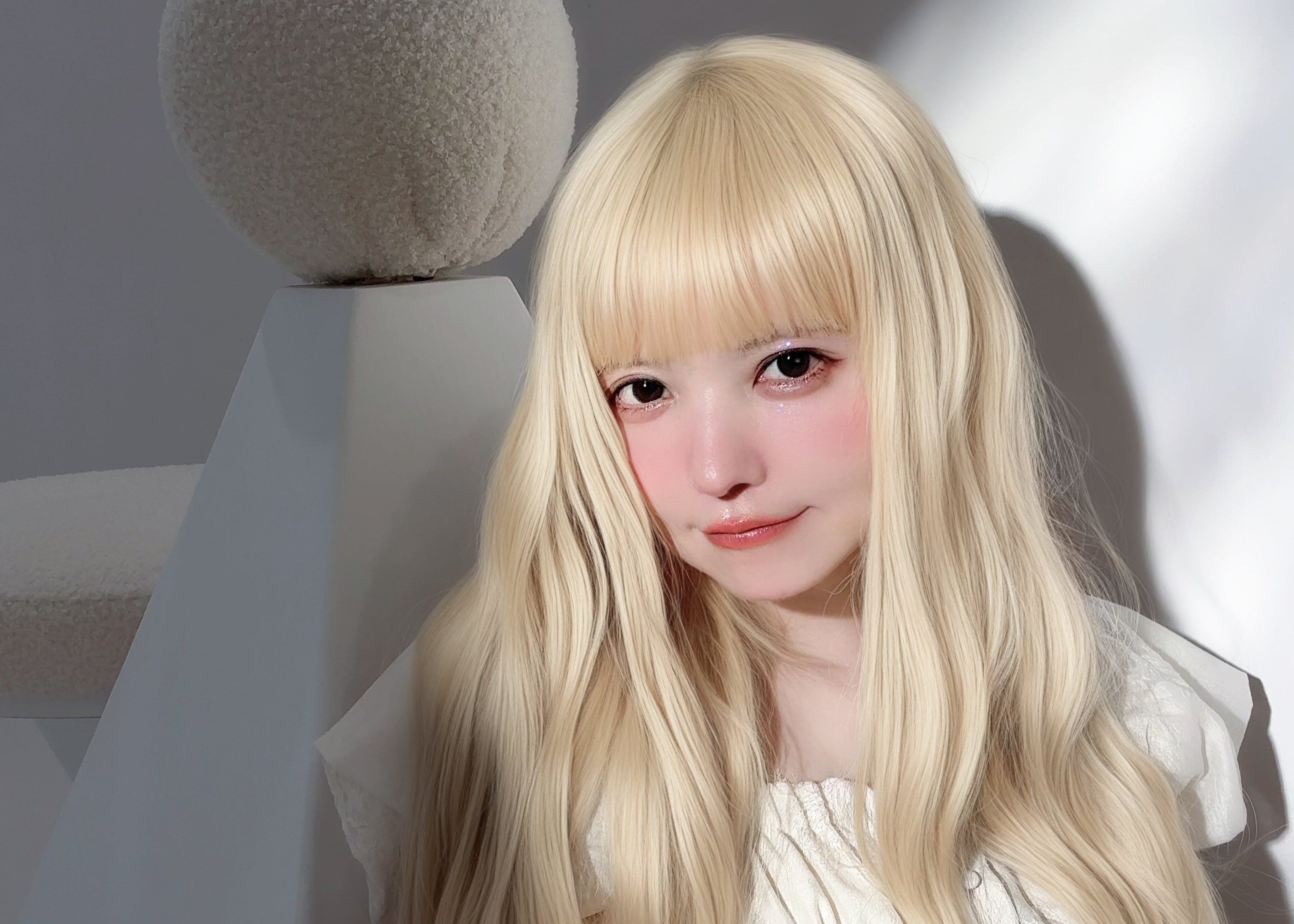 益若つばさ、初ブロンドヘアを披露　大胆イメチェンに「美しすぎる！」の声