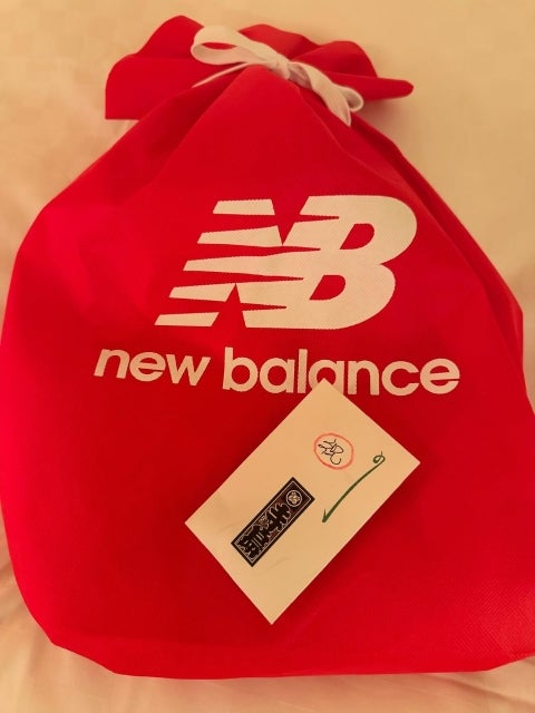 炎天下の現場で支え合う大御所からの誕生日ギフトに仲間の絆を確信