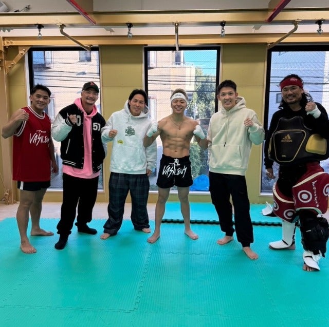 「最高の仲間と最高の一年になった！」武尊が2024年の練習を締めくくる！