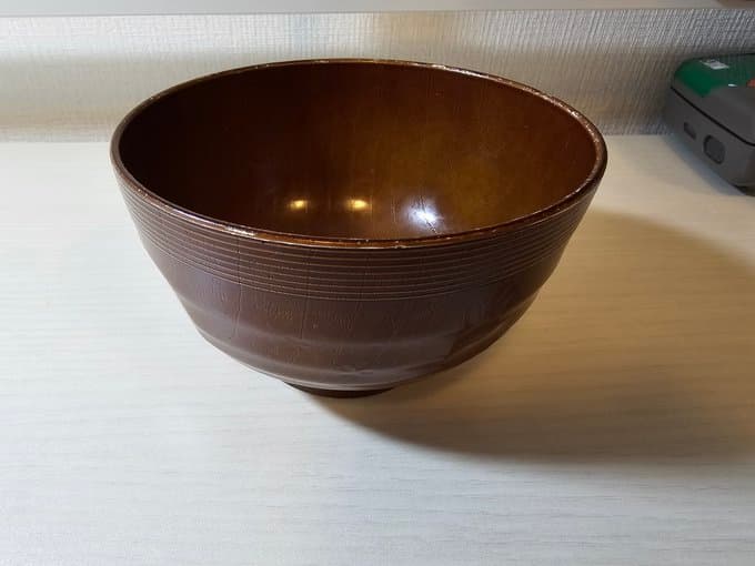 もう中学生のおわん眺めてみそ汁気分！？